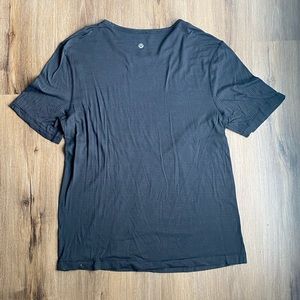 Men’s Lululemon Shirt